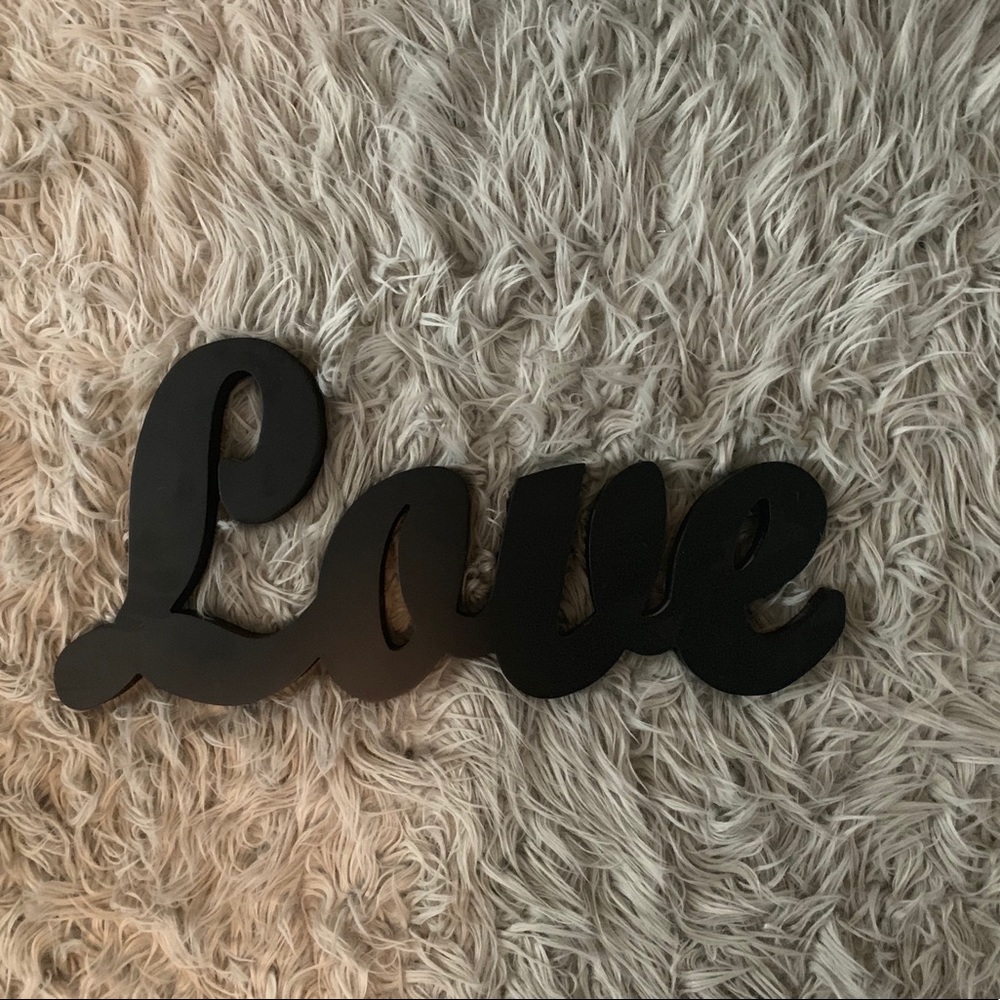💕Black Wooden “Love” Wall Decor